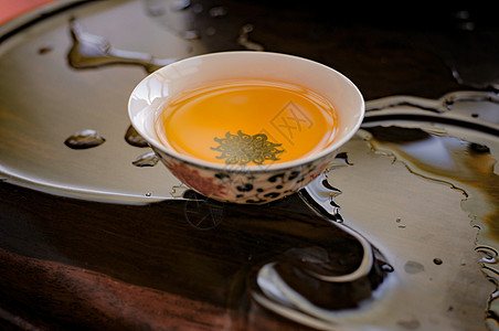 茶香古韵，养生之道——品茗古诗中的茶趣与益处